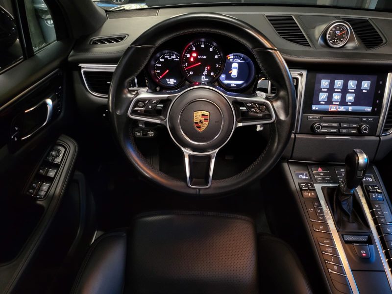 PORSCHE MACAN GTS 3.0 V6 360CV PDK / TOIT OUVRANT + PACK CHRONO + PASM + CUIR COMPLET /