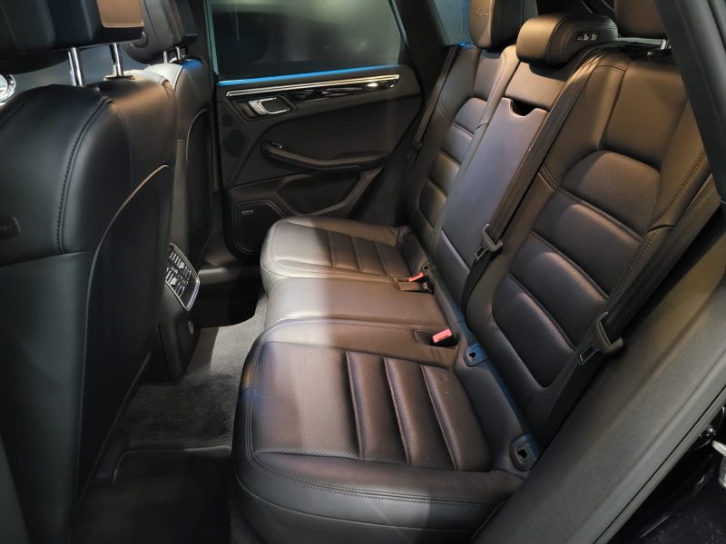 PORSCHE MACAN GTS 3.0 V6 360CV PDK / TOIT OUVRANT + PACK CHRONO + PASM + CUIR COMPLET /