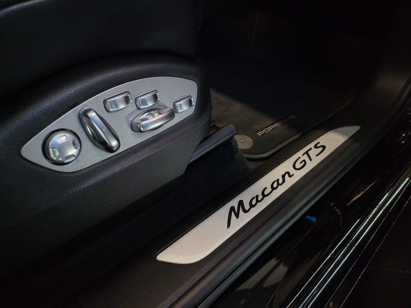 PORSCHE MACAN GTS 3.0 V6 360CV PDK / TOIT OUVRANT + PACK CHRONO + PASM + CUIR COMPLET /