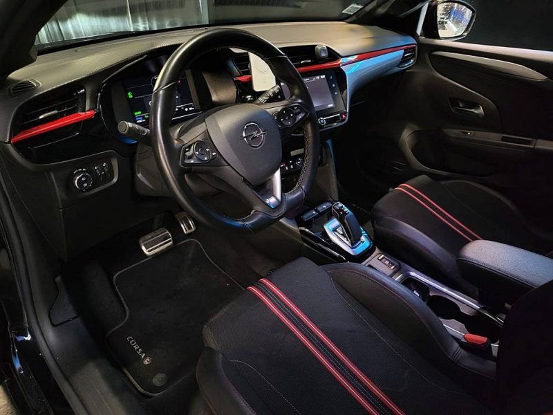 OPEL CORSA-e 50 Kwh GS LINE 136 CV / VIRTUAL COCKPIT + CAMERA + CARPLAY /