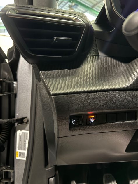 PEUGEOT 2008 BLUEHDI 110 S&S BVM6 ALLURE