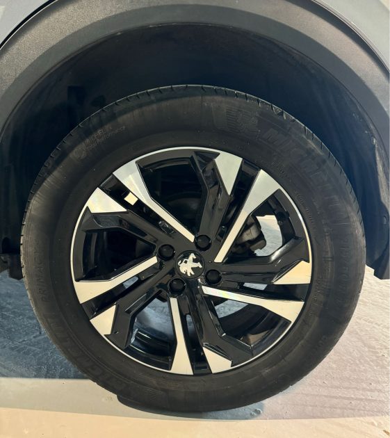 PEUGEOT 2008 BLUEHDI 110 S&S BVM6 ALLURE