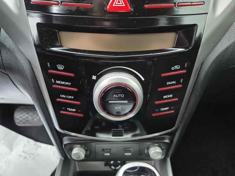 SSANGYONG TIVOLI 2017