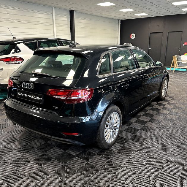 AUDI A3 Sportback  TDI 110 CV S-TRONIC BUSINESS LINE GARANTIE 12 MOIS