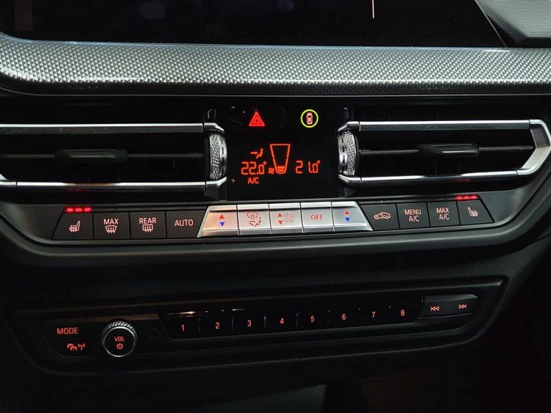 BMW SERIE 1 M135i 306cv xDrive M-Performance Boîte Auto