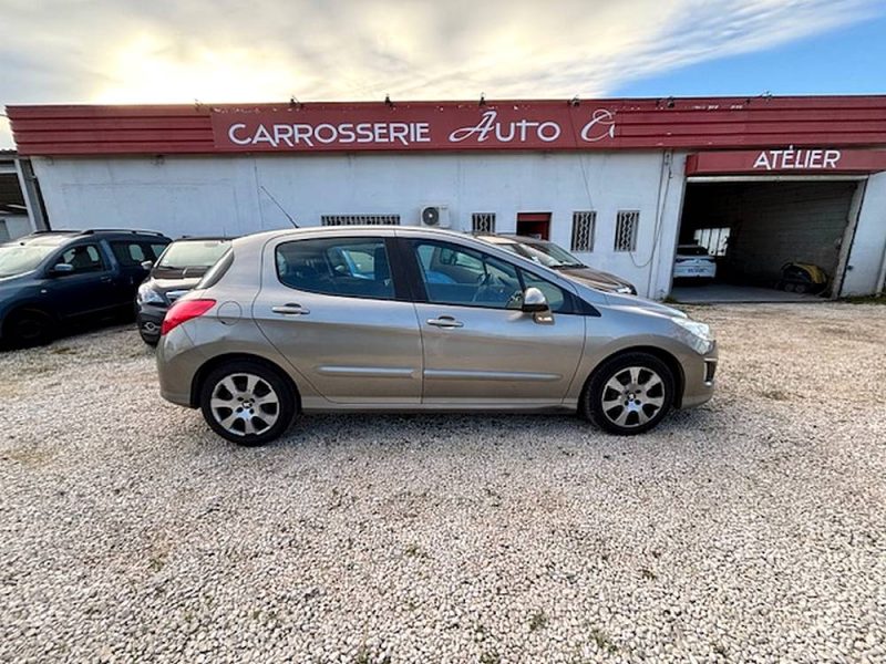 PEUGEOT 308 1.6 HDI 92 CV CONFORT
