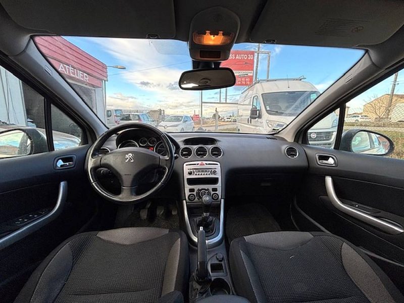 PEUGEOT 308 1.6 HDI 92 CV CONFORT