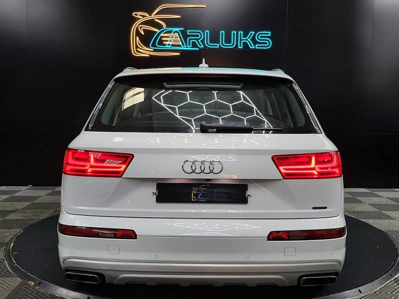 AUDI Q7 3.0 V6 TDI 272cv Avus Quattro 7 Places Boîte Auto Tiptronic8