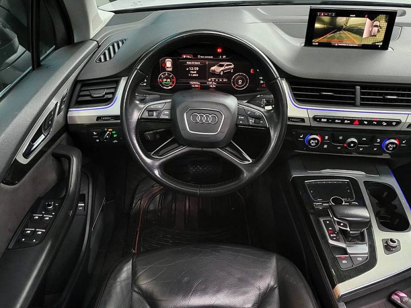 AUDI Q7 3.0 V6 TDI 272cv Avus Quattro 7 Places Boîte Auto Tiptronic8