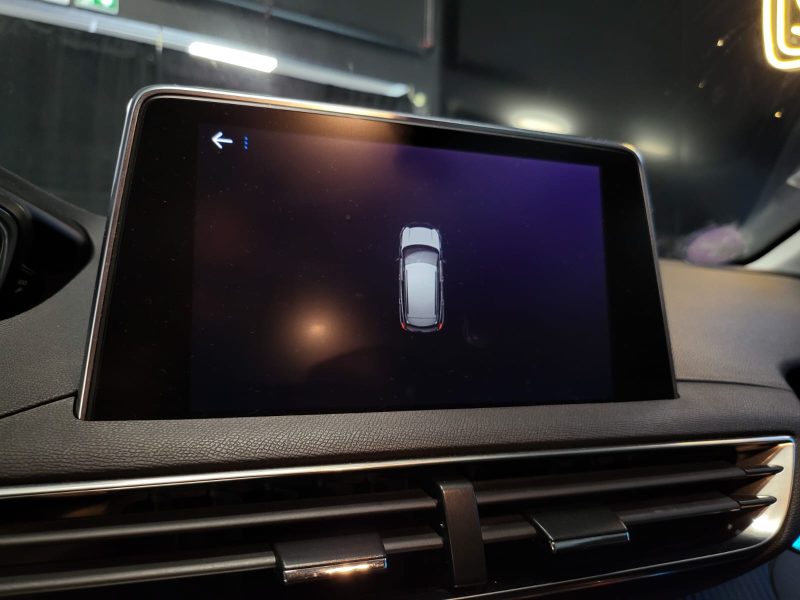 PEUGEOT 3008 1.2 130cv EAT8 CROSSWAY / PREMIERE MAIN / SUIVI PEUGEOT / GRIP CONTROL