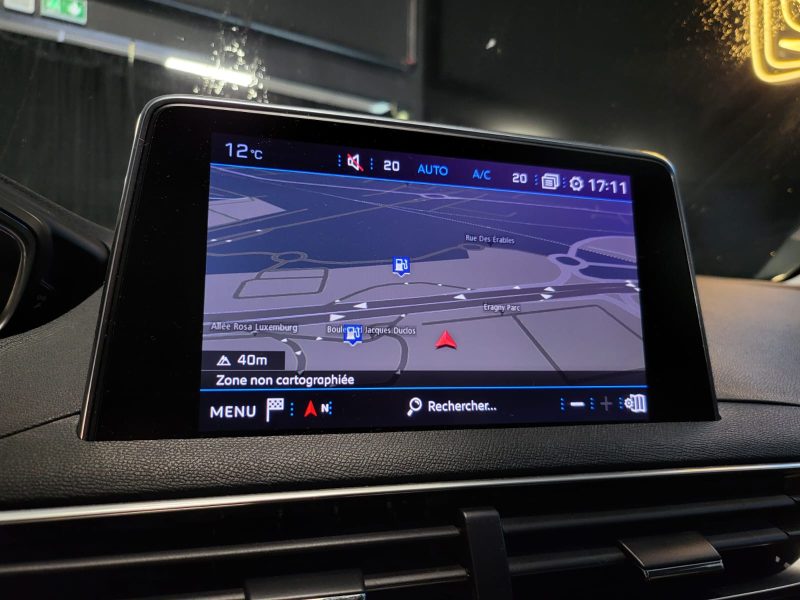 PEUGEOT 3008 1.2 130cv EAT6 ACTIVE BUSINESS / PREMIERE MAIN / SUIVI PEUGEOT