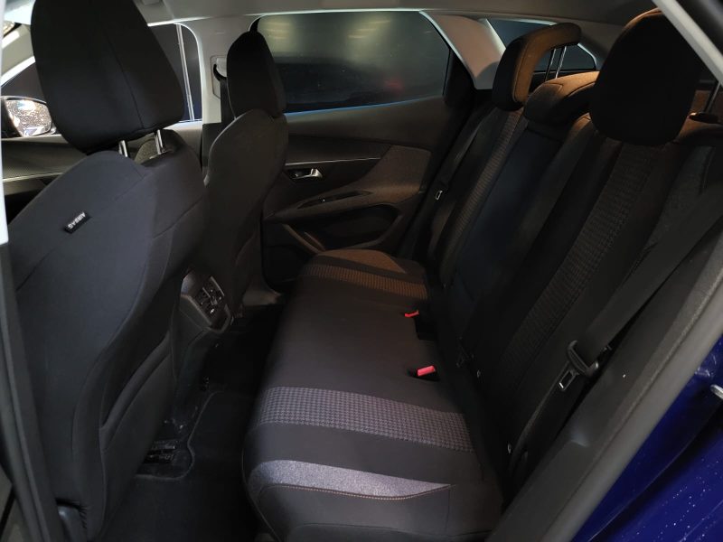 PEUGEOT 3008 1.2 130cv EAT6 ACTIVE BUSINESS / PREMIERE MAIN / SUIVI PEUGEOT