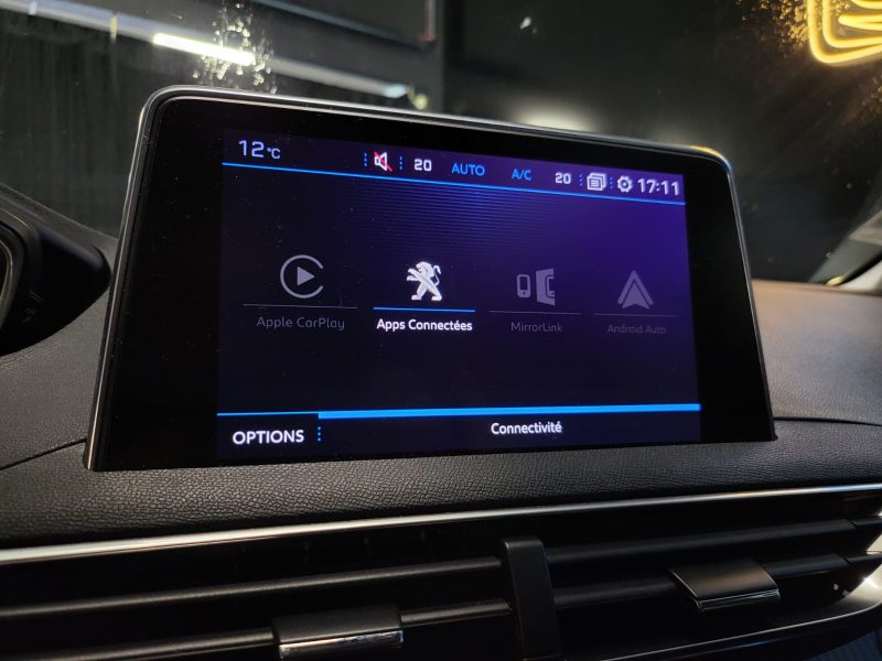 PEUGEOT 3008 1.2 130cv EAT6 ACTIVE BUSINESS / PREMIERE MAIN / SUIVI PEUGEOT