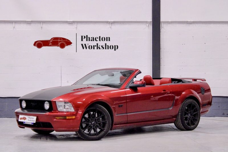 FORD MUSTANG Convertible V8 BVA 2006