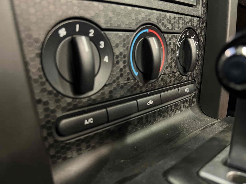 FORD MUSTANG Convertible V8 BVA 2006