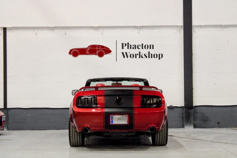 FORD MUSTANG Convertible V8 BVA 2006