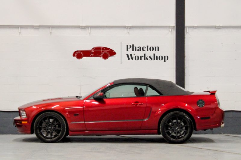 FORD MUSTANG Convertible V8 BVA 2006