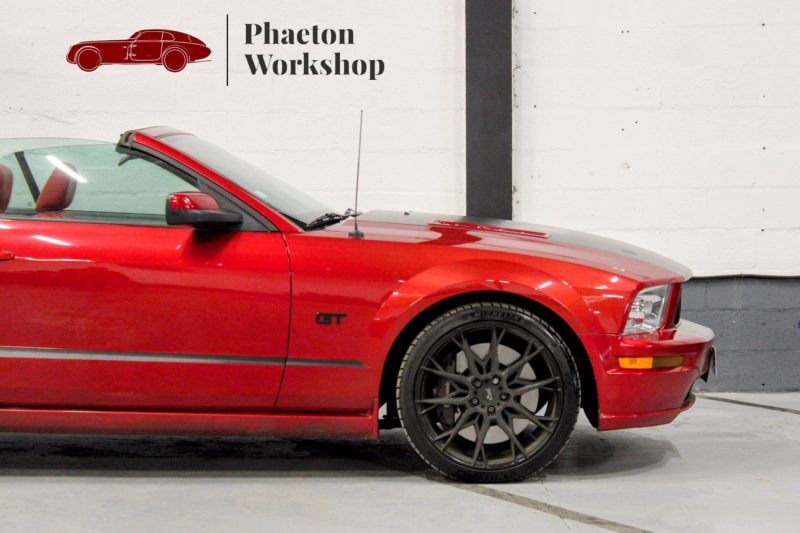 FORD MUSTANG Convertible V8 BVA 2006
