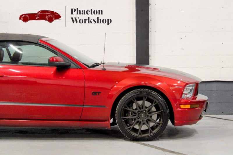 FORD MUSTANG Convertible V8 BVA 2006