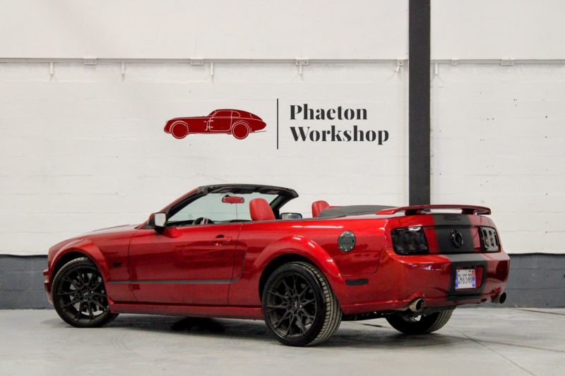 FORD MUSTANG Convertible V8 BVA 2006