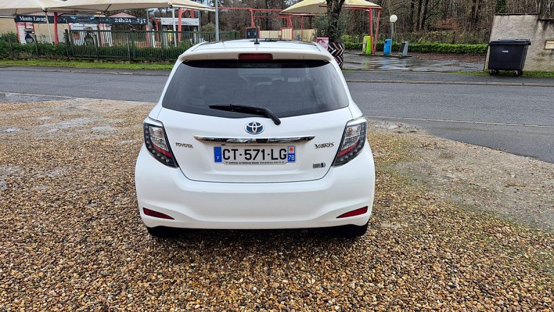 TOYOTA YARIS 2013