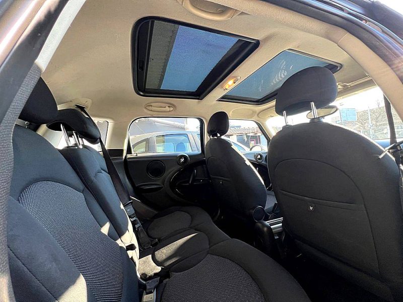 MINI COUNTRYMAN 2011