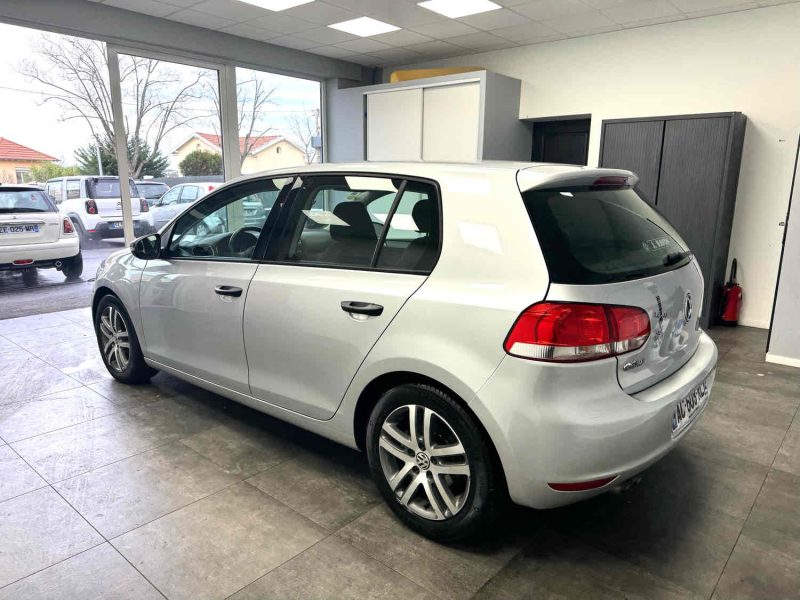 VOLKSWAGEN GOLF 2009