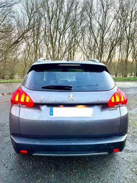 PEUGEOT 2008 2015