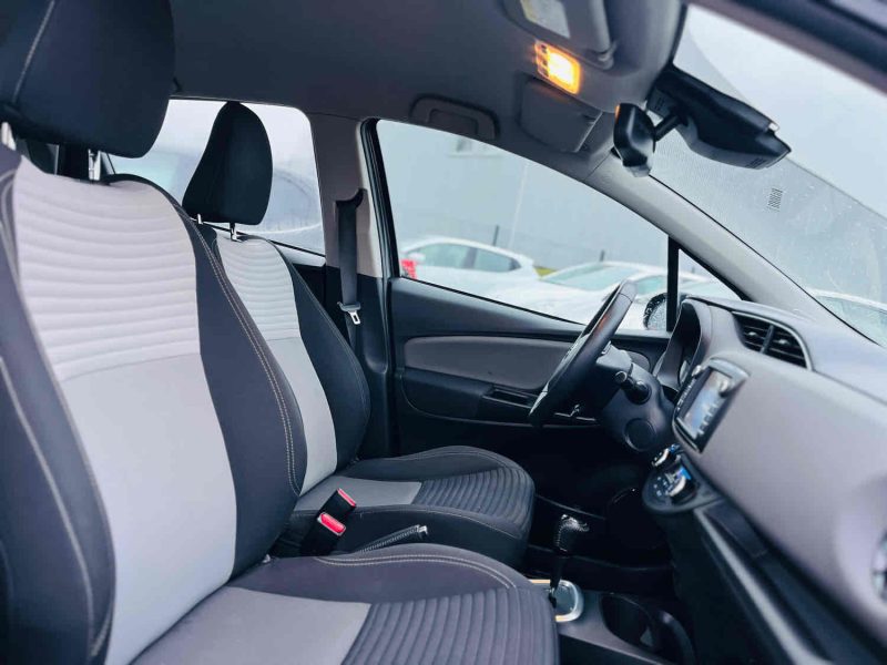 TOYOTA YARIS HYBRID 1.5 100H FRANCE BUSINESS VVT-I