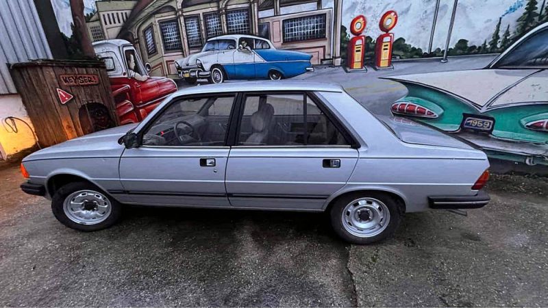 PEUGEOT 305 GT REPRISE POSSIBLE CYCLO 50 CC PEUGEOT RACING MAGNUM MBK ETC