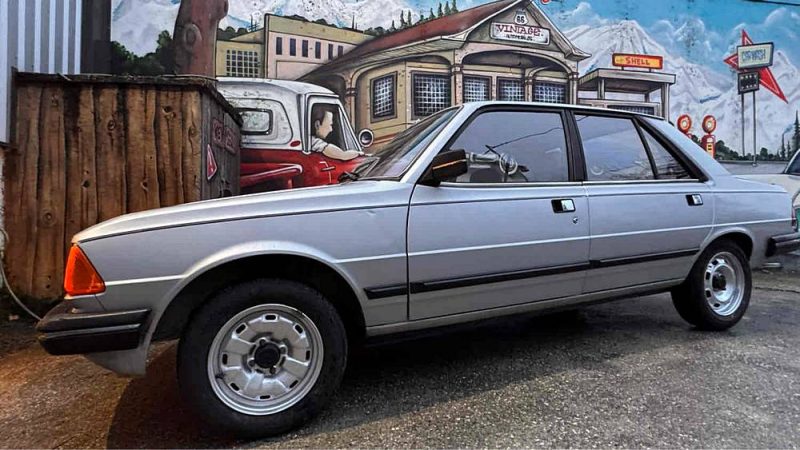 PEUGEOT 305 GT REPRISE POSSIBLE CYCLO 50 CC PEUGEOT RACING MAGNUM MBK ETC