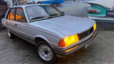 PEUGEOT 305 GT REPRISE POSSIBLE CYCLO 50 CC PEUGEOT RACING MAGNUM MBK ETC