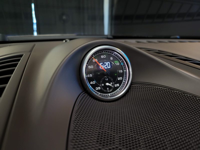 PORSCHE CAYENNE TURBO 4.8 V8 520cv PACK CHRONO / LOGO SUR APPUIS-TETE / BURMESTER