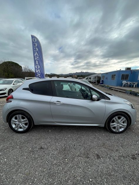 PEUGEOT 208 Style Phase I 1.2 (82Cv)