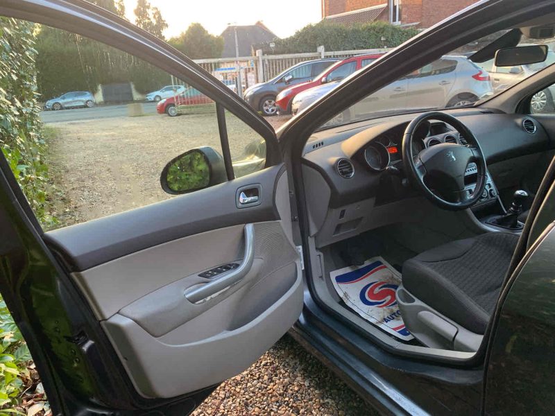 PEUGEOT 308 2010 1.6 HDi (109Ch)