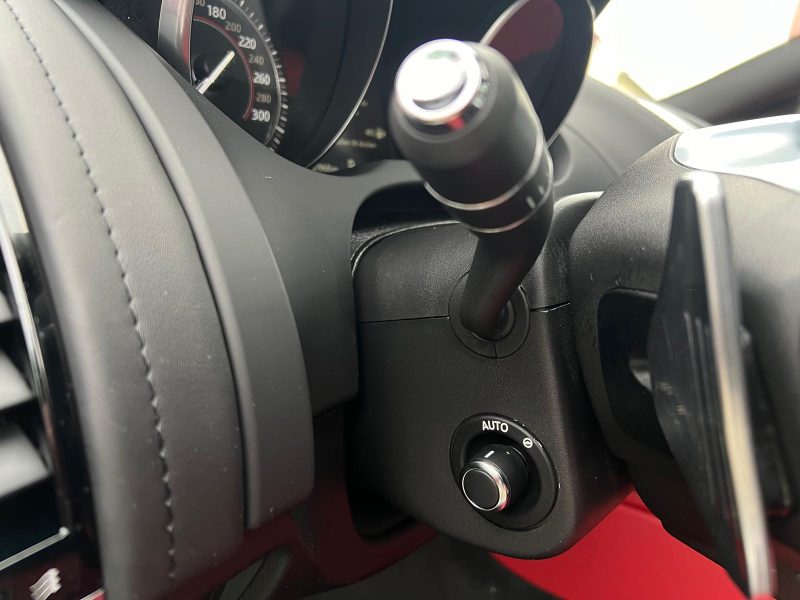 JAGUAR F-TYPE COUPE 3.0 V6 380 4x4 AWD R-DYNAMIC*SIEGES SPORT*PANO*MERIDIAN*