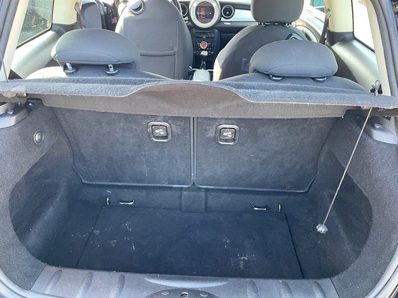 MINI MINI (R56) 2011