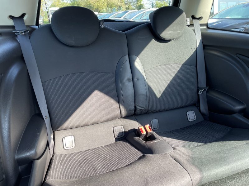 MINI MINI (R56) 2011