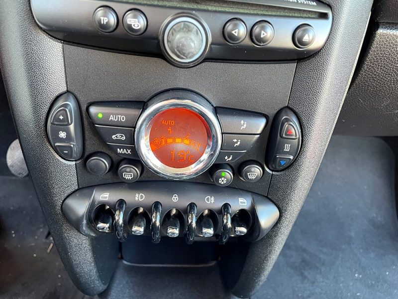 MINI MINI (R56) 2011