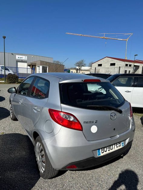 MAZDA MAZDA 2 2009