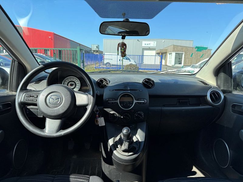 MAZDA MAZDA 2 2009