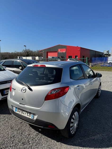 MAZDA MAZDA 2 2009