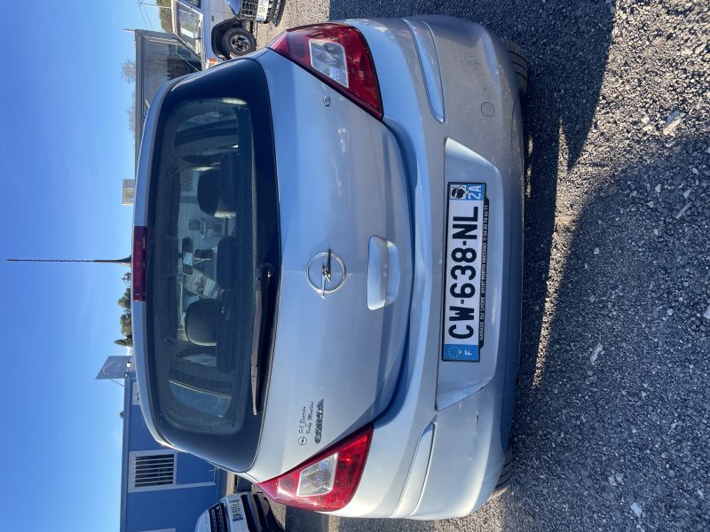 OPEL CORSA 1.2 (80Ch)