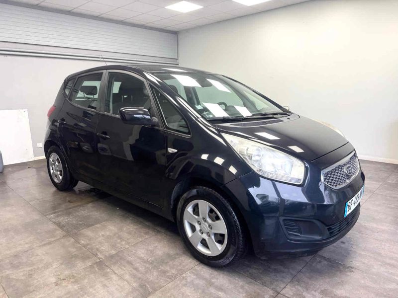 KIA VENGA 2010