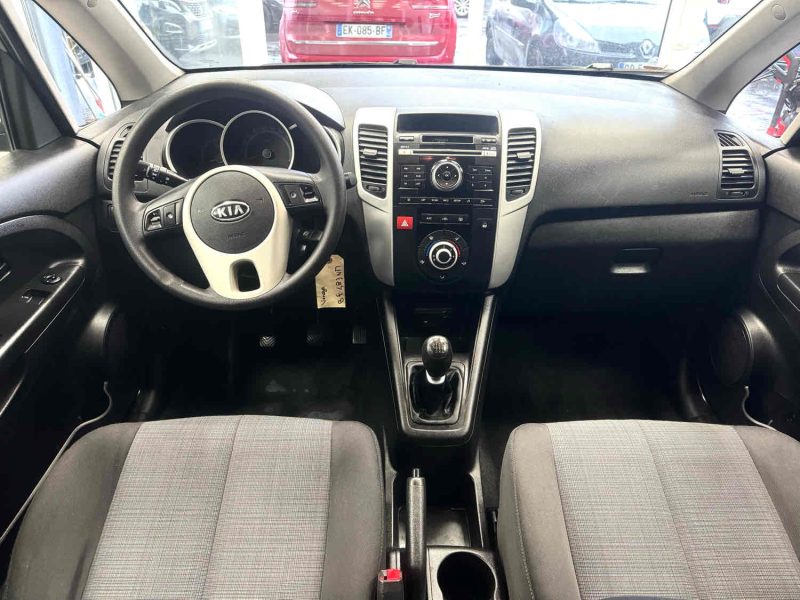 KIA VENGA 2010