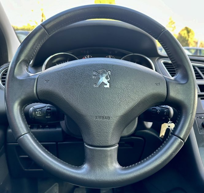 PEUGEOT 5008 1.6 HDi 112Ch *STYLE* / REVISEE&GARANTIE