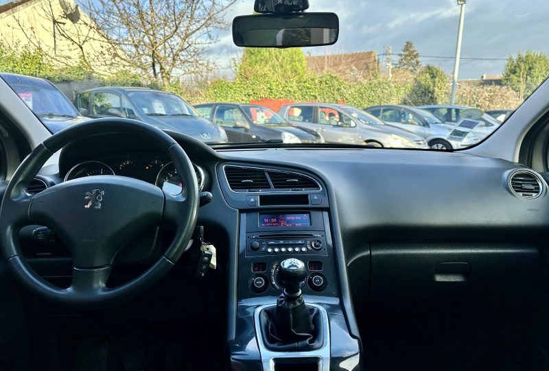 PEUGEOT 5008 1.6 HDi 112Ch *STYLE* / REVISEE&GARANTIE