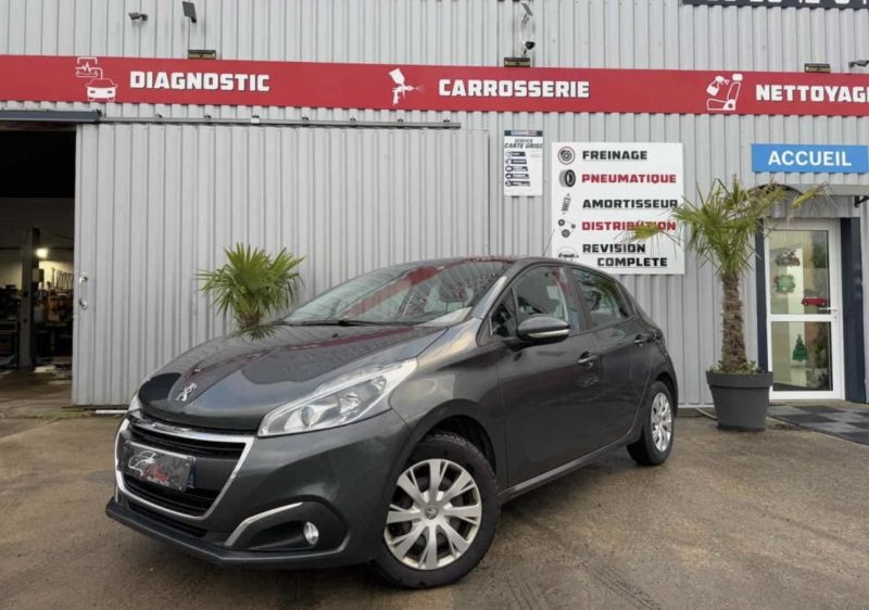 PEUGEOT 208 2016