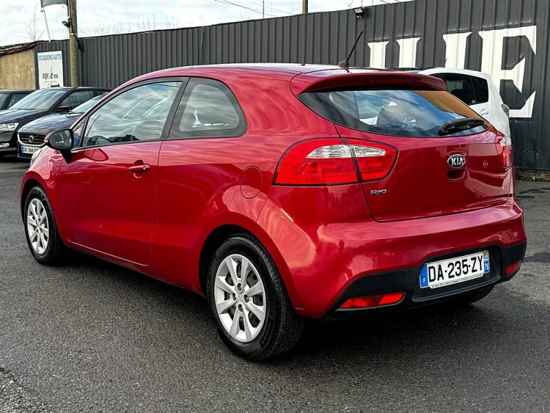 KIA RIO 2013