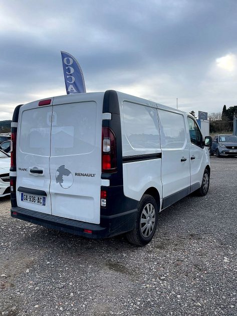 RENAULT TRAFIC 2021